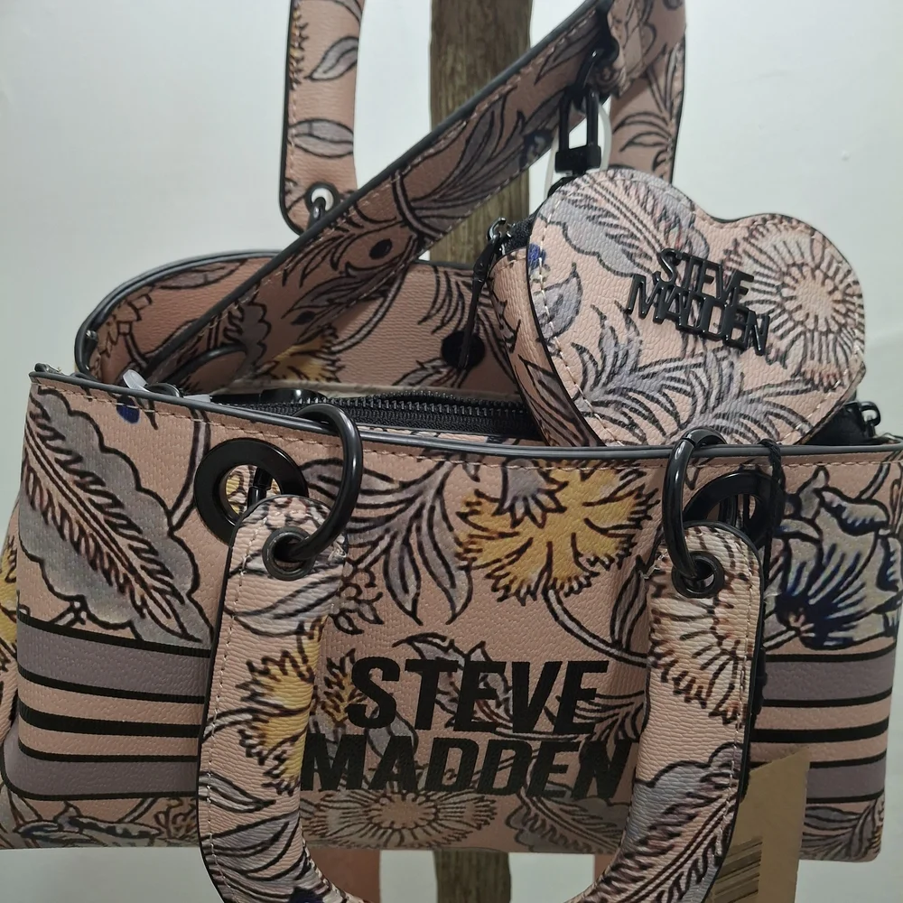 💋SOLD💋Steve Madden Floral Women's Bag - Pink and Black - Picture 2 of 9